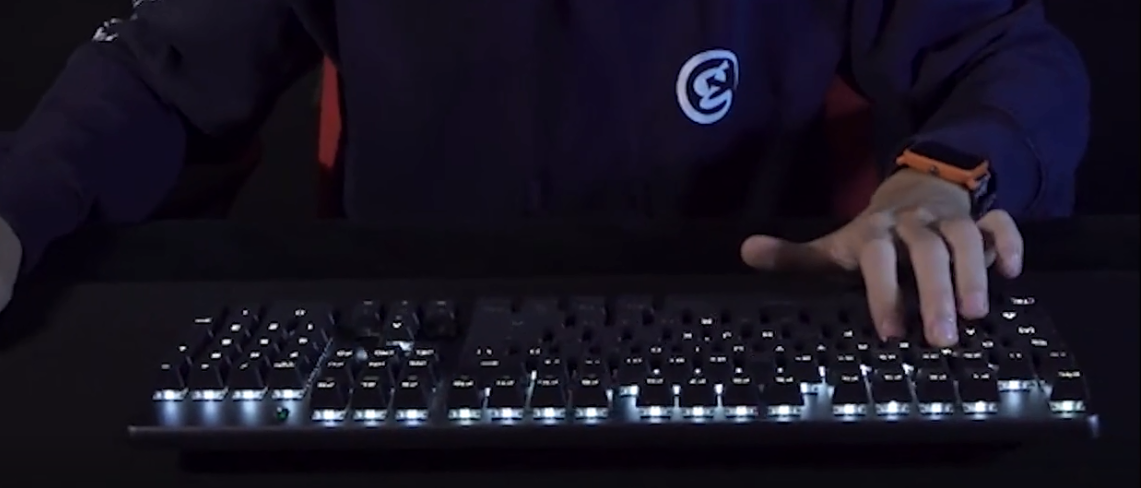  GameSir盖世小鸡GK300无线机械键盘宣传视频